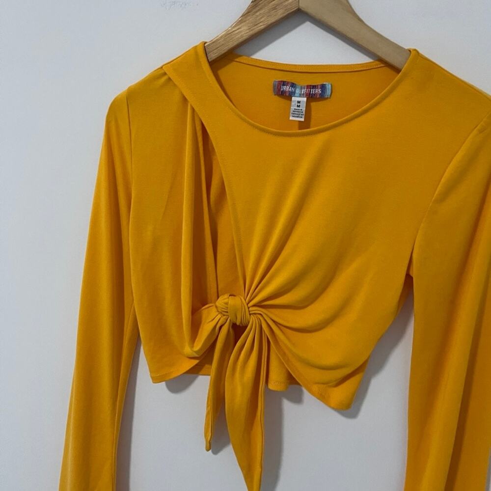Urban Outfitters Yellow Tie Cutout Crop Top Size Medium - Picture 3 of 4